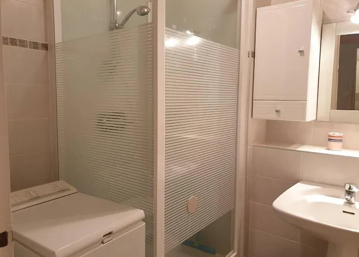 F2 Avec Parking, Terrasse & Wifi A Amelie-les-bains, Animaux Acceptes - Fr-1-703-53 * Amélie-les-Bains-Palalda